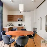 Urban Flat 110 - Luxury 3bdr Flat Near Opera דירה *