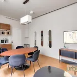 Urban Flat 110 - Luxury 3bdr Flat Near Opera דירה פריז
