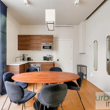 Urban Flat 110 - Luxury 3bdr Flat Near Opera Daire *